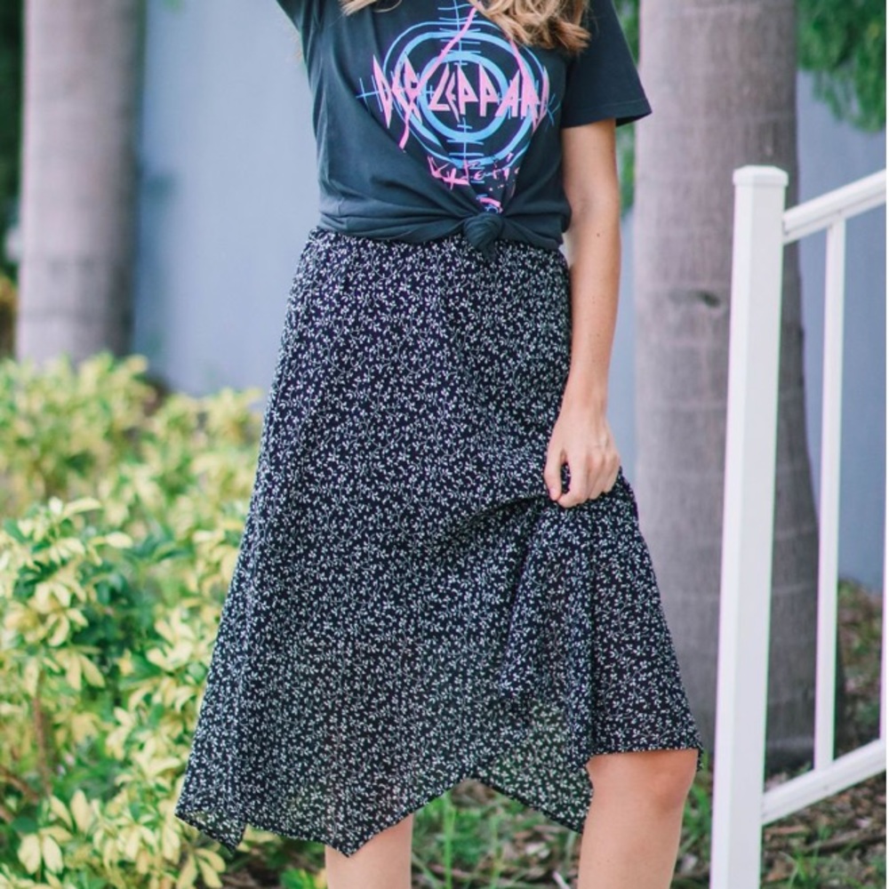 Sunday’s Vine Print Skirt